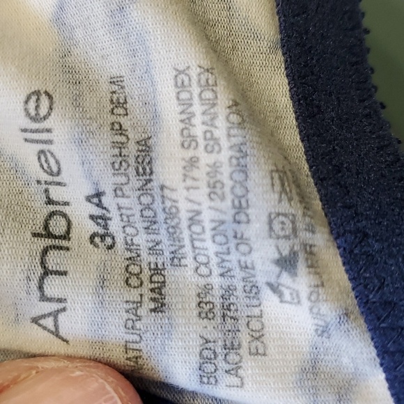 AMBRIELLE PUSH UP BRA, animal print.‎ Size 34A. Pink Boe and trim lace. - Picture 7 of 7